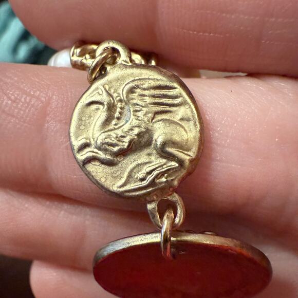 Greco-Roman Style Gold Duo Pendant Freshwater Pearl Necklace - Picture 9 of 9